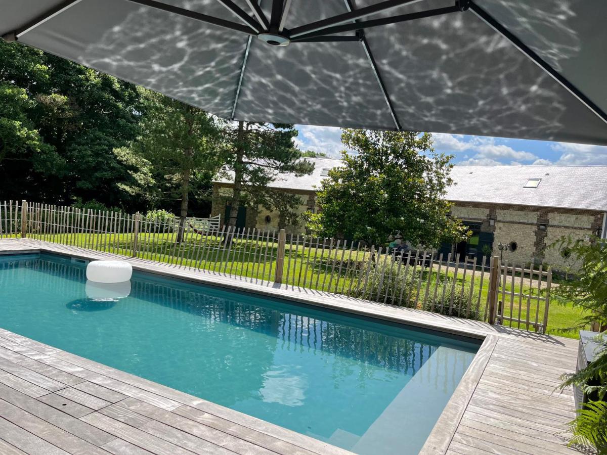 Le Grenier D'Ouilly Au Coeur Du Pays D'Auge - Gite Avec Piscine A 20 Min Des Plages Exterior foto